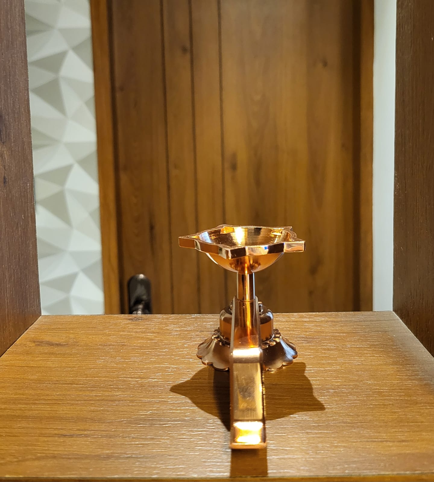 Premium Brass Aarti Diya – Traditional Heavy-Weight Design